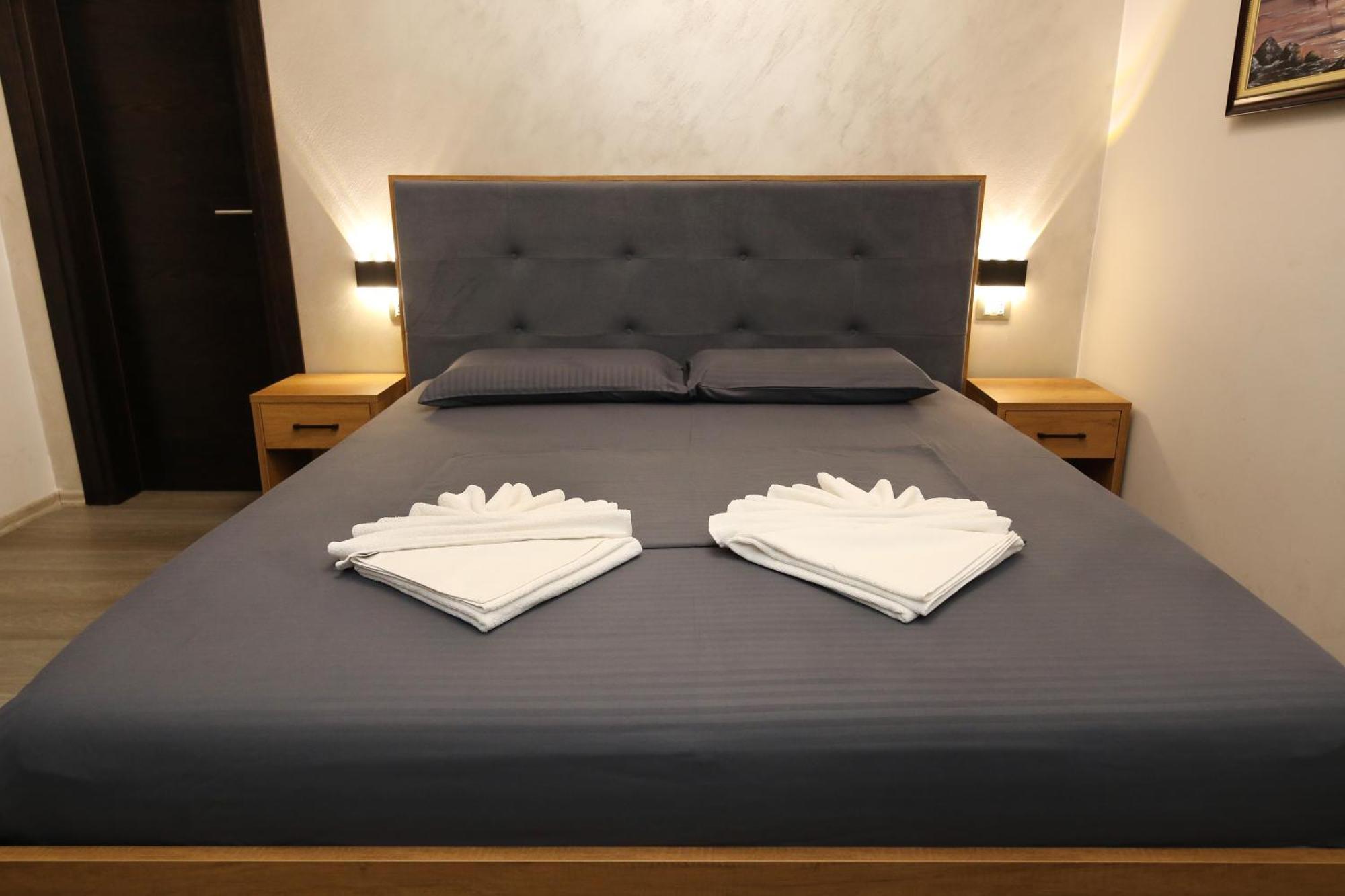 Salvadore Hotel 3*