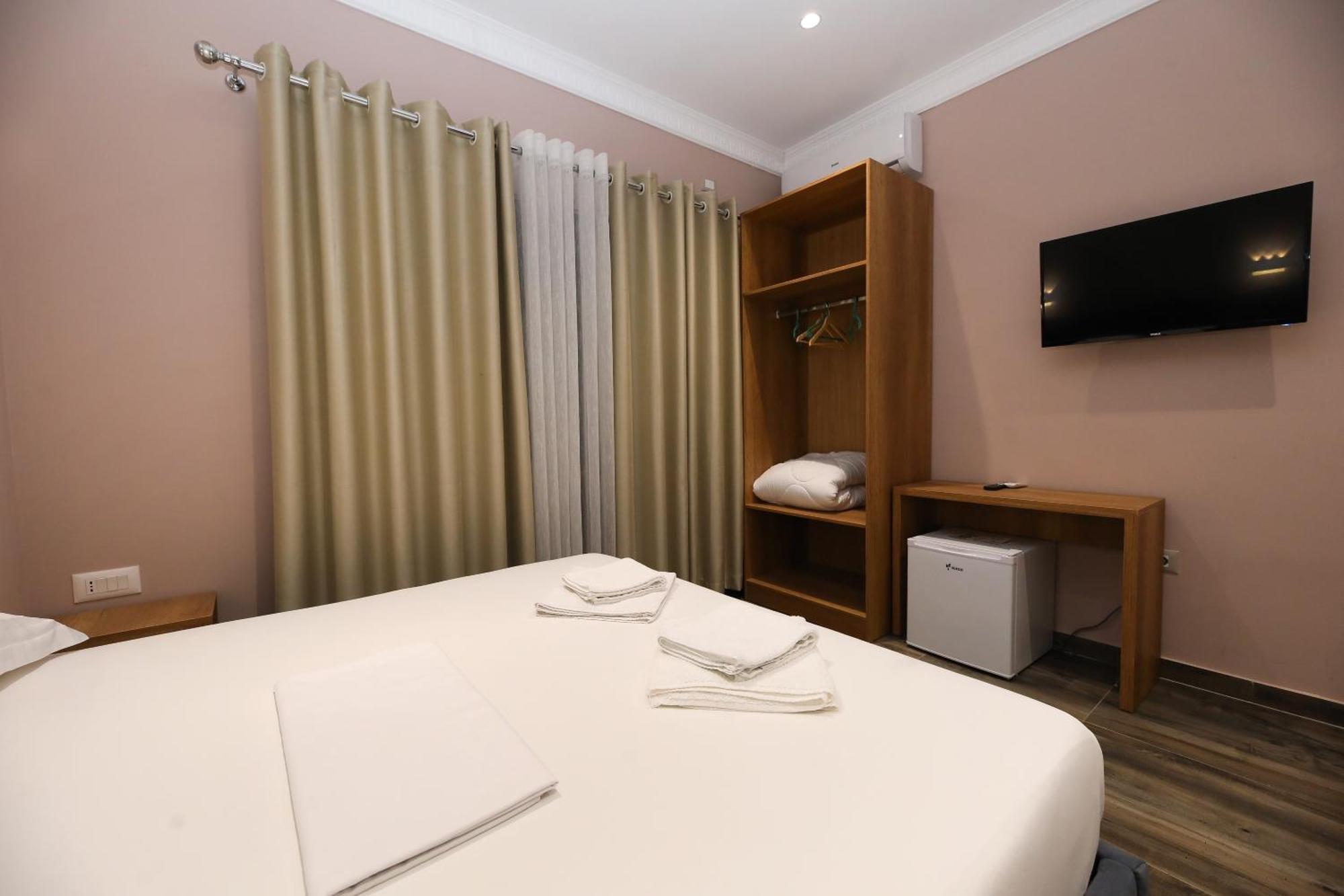 Salvadore Hotel 3*